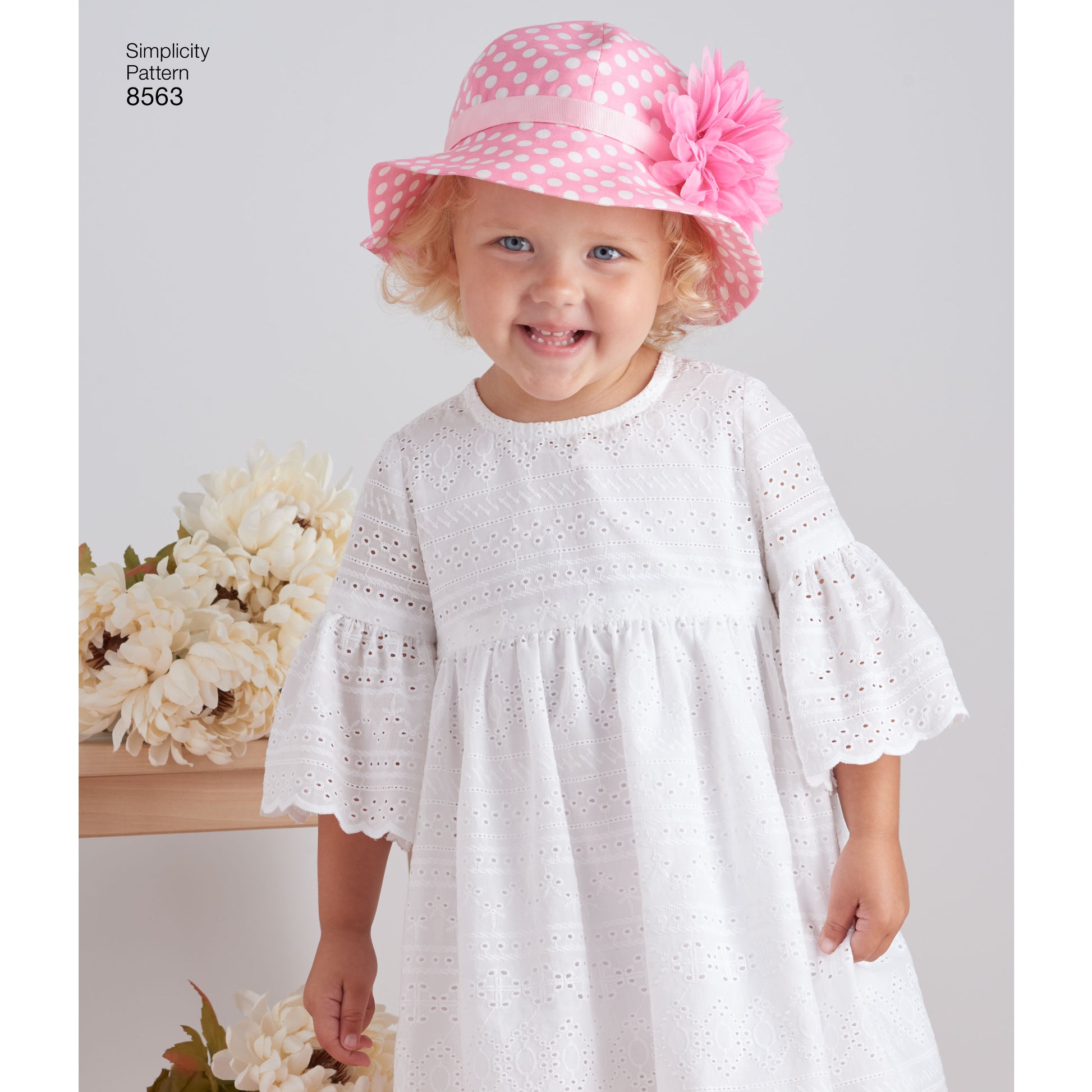Symønster Simplicity 8563 - Kjole - Baby - Hatt | Bilde 2